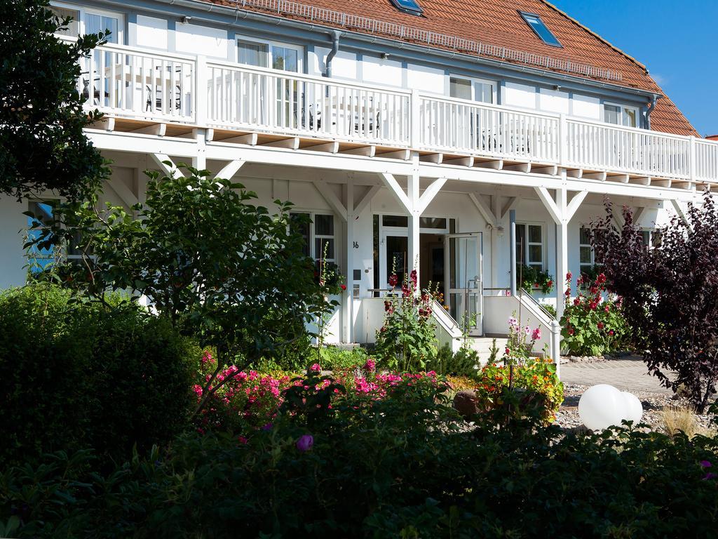 Haus am Meer Hotel Ahrenshoop Buitenkant foto
